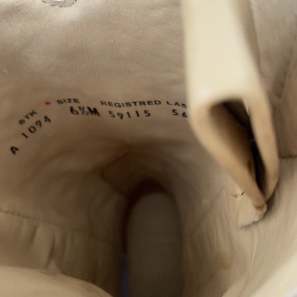 CORRAL vintage BONE EMBROIDERY COWGIRL BOOTS - SNIP TOE, size 6.5 - Picture 4 of 6